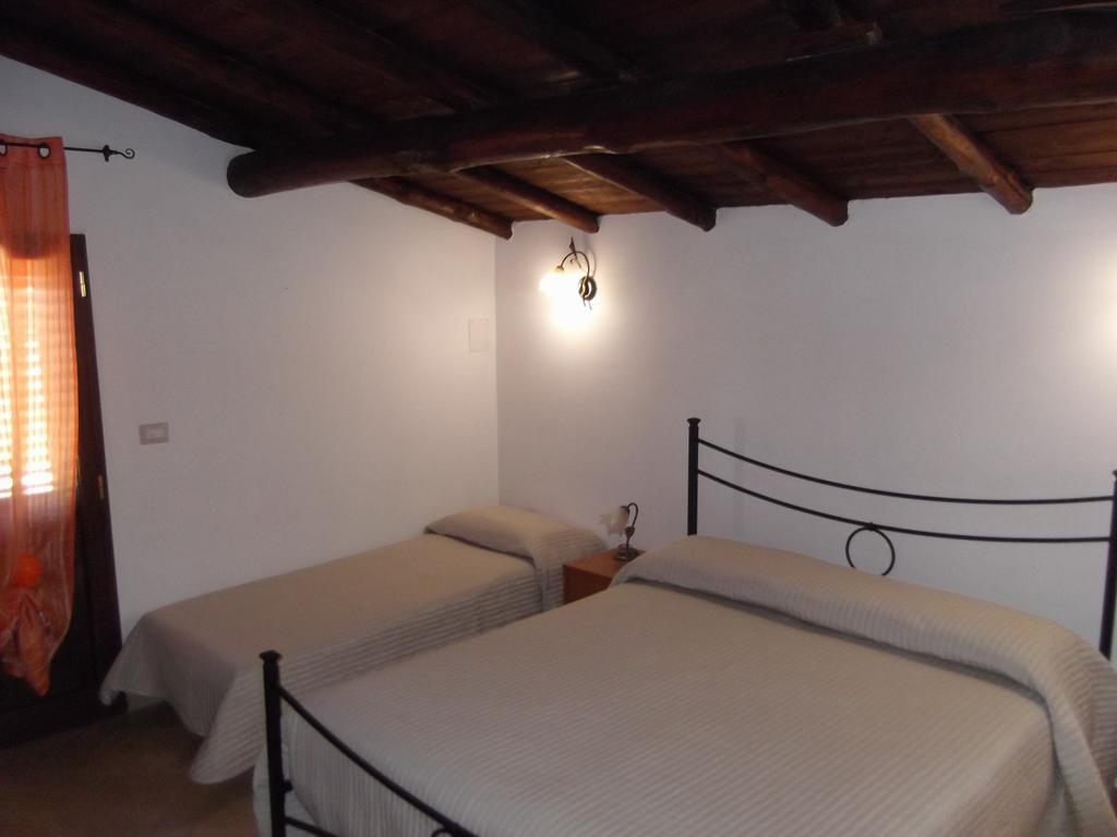 Casavacanzeinsicilia Etna Taormina Villa Piedimonte Etneo Room photo