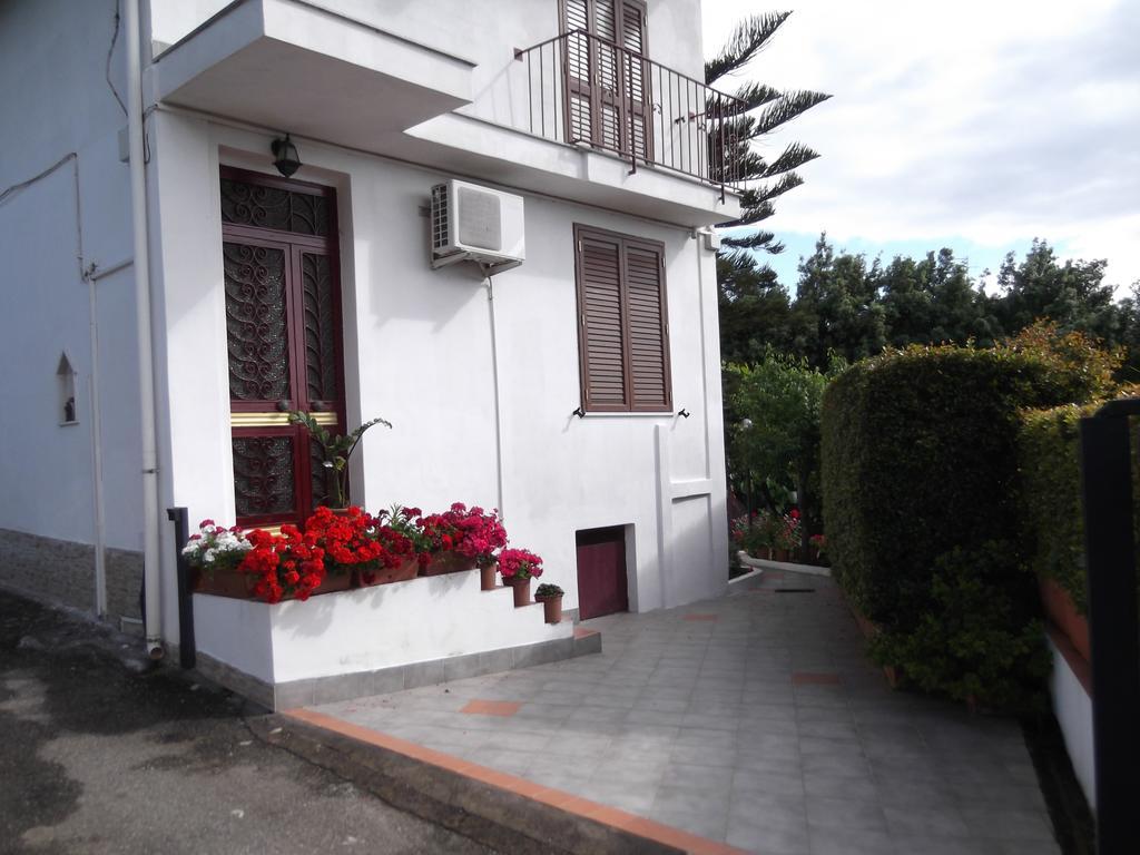 Casavacanzeinsicilia Etna Taormina Villa Piedimonte Etneo Exterior photo
